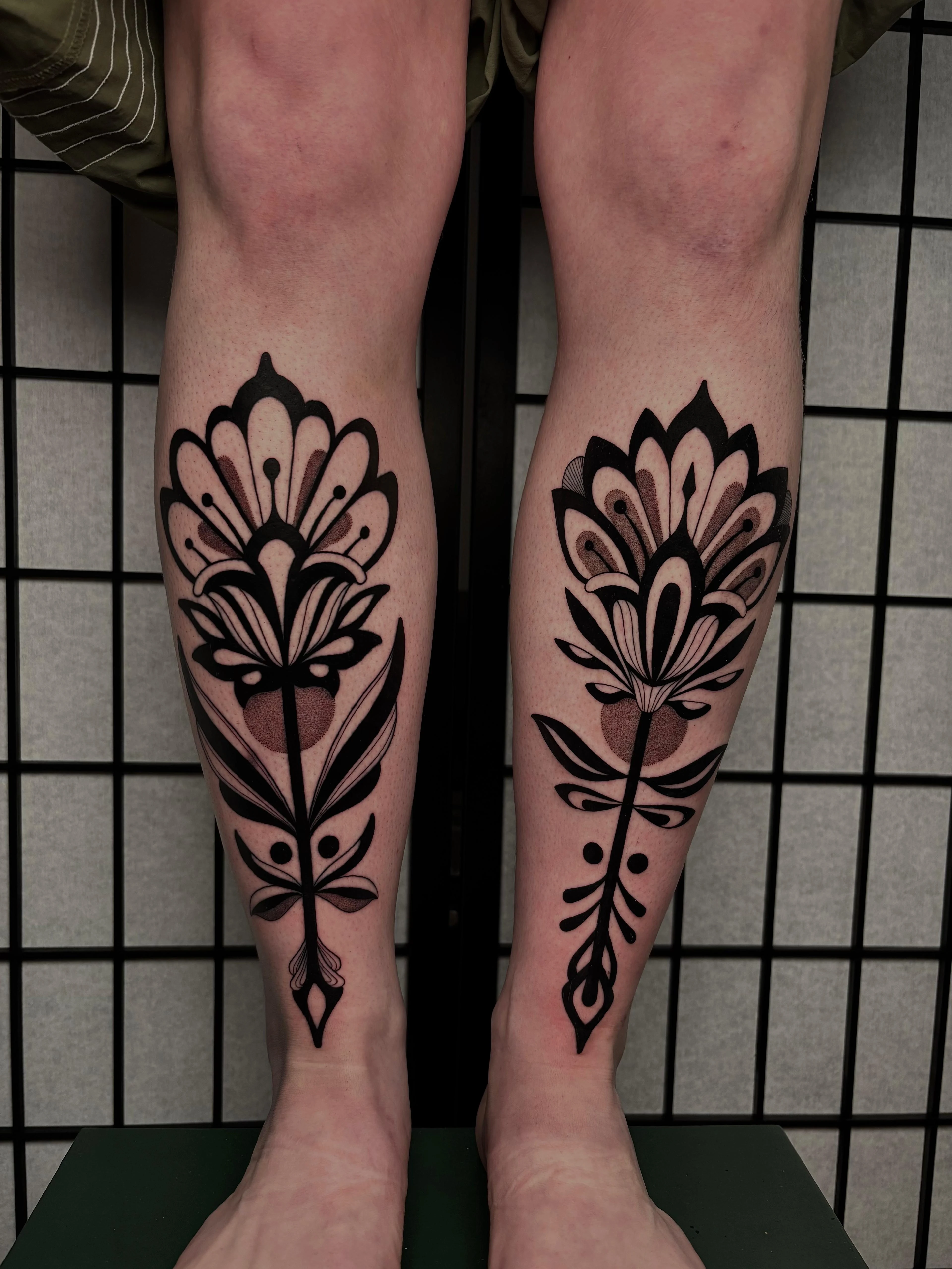 Ornamental, Floral & Botanic and Blackwork tattoo by Bruno Da Mata