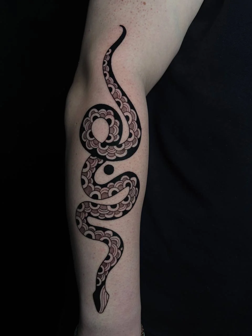 Blackwork and Illustrative tattoo by Bruno Da Mata