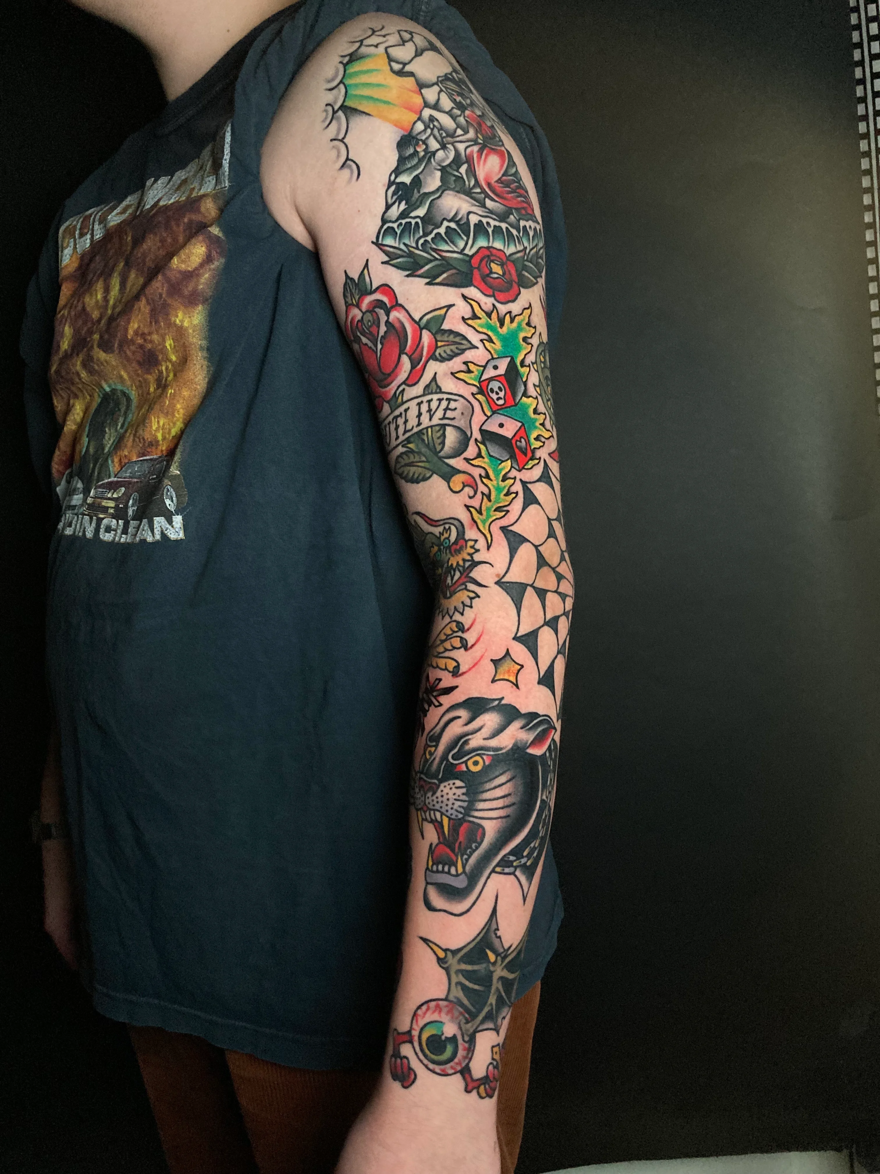 Traditional & Old School tattoo by Arseniy