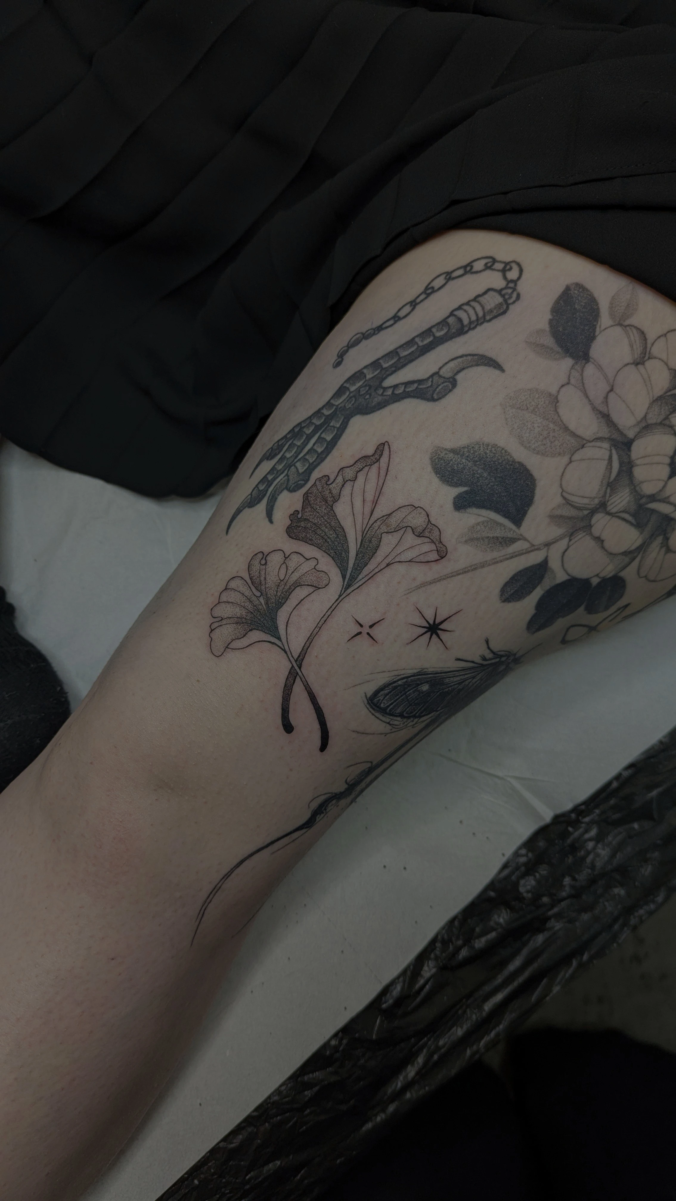 Dotwork and Fineline tattoo by Sera
