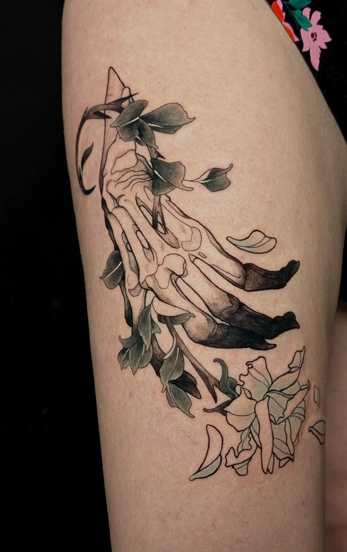 Illustrative, Neo Traditional and Floral & Botanic tattoo by Sera
