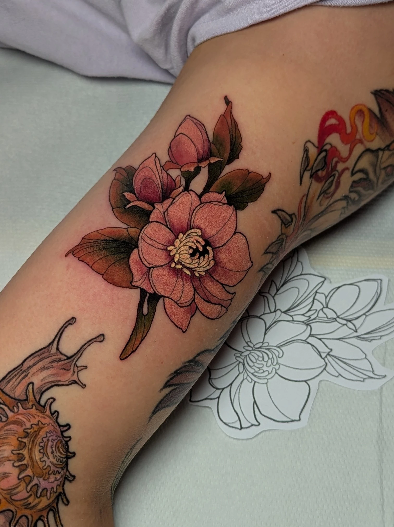 Floral & Botanic and Neo Traditional tattoo by Sera