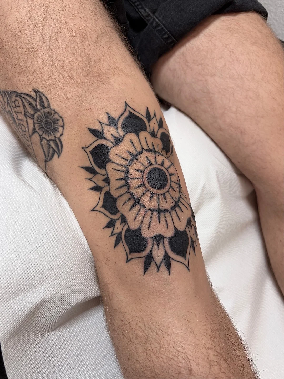Traditional & Old School tattoo by Sarah