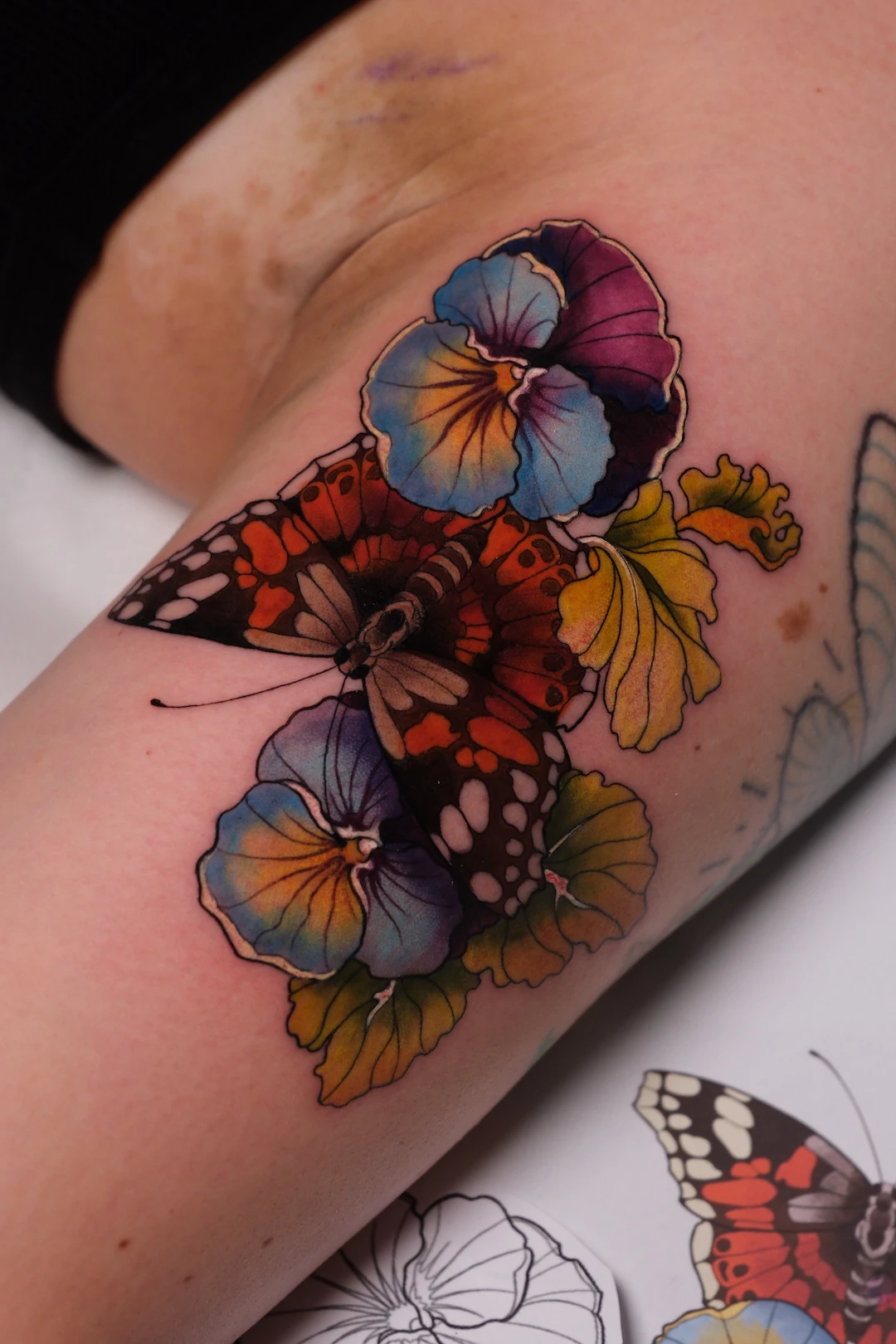 Floral & Botanic and Neo Traditional tattoo by Sera