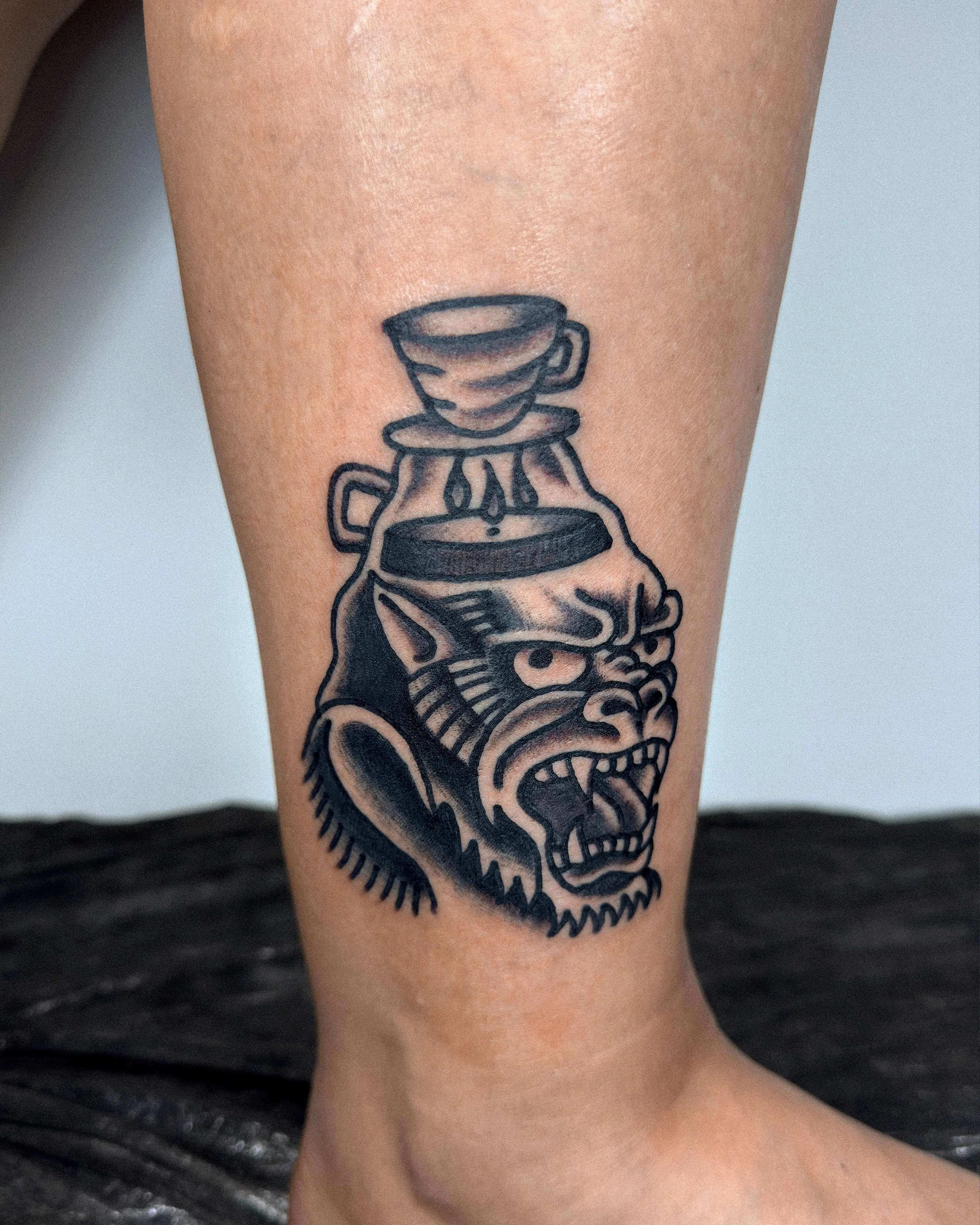 Traditional & Old School tattoo by Alex