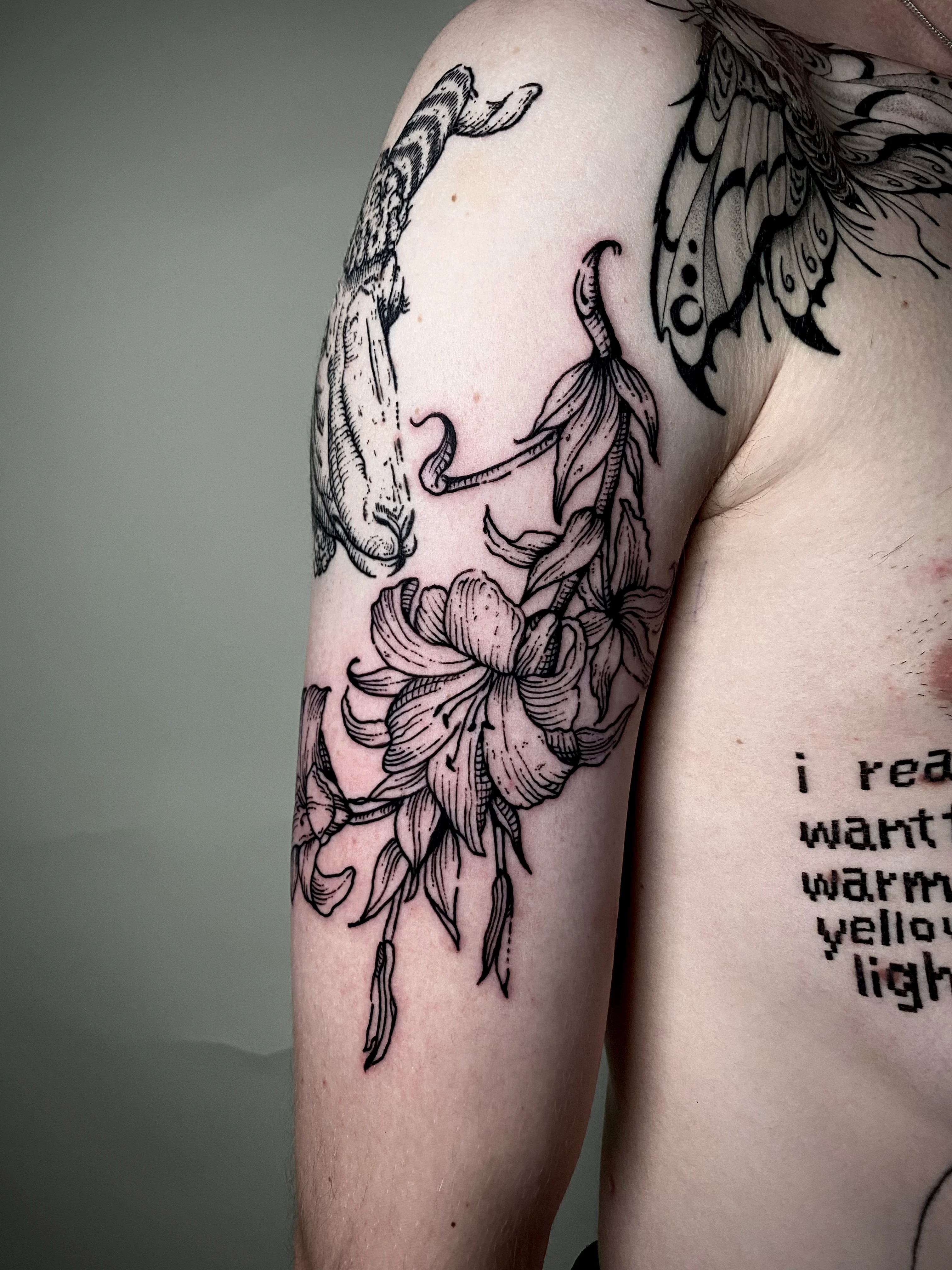 Linework, Floral & Botanic and Engraving tattoo by Gil