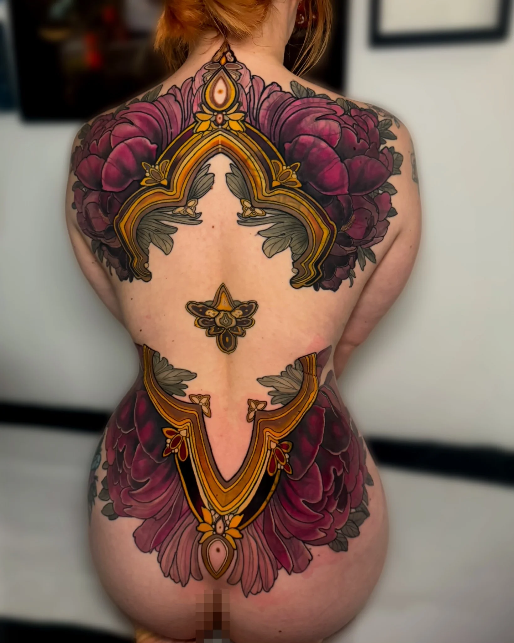 Floral & Botanic, Neo Traditional, Art Nouveau and Cover-up tattoo by Nastia Zlotin