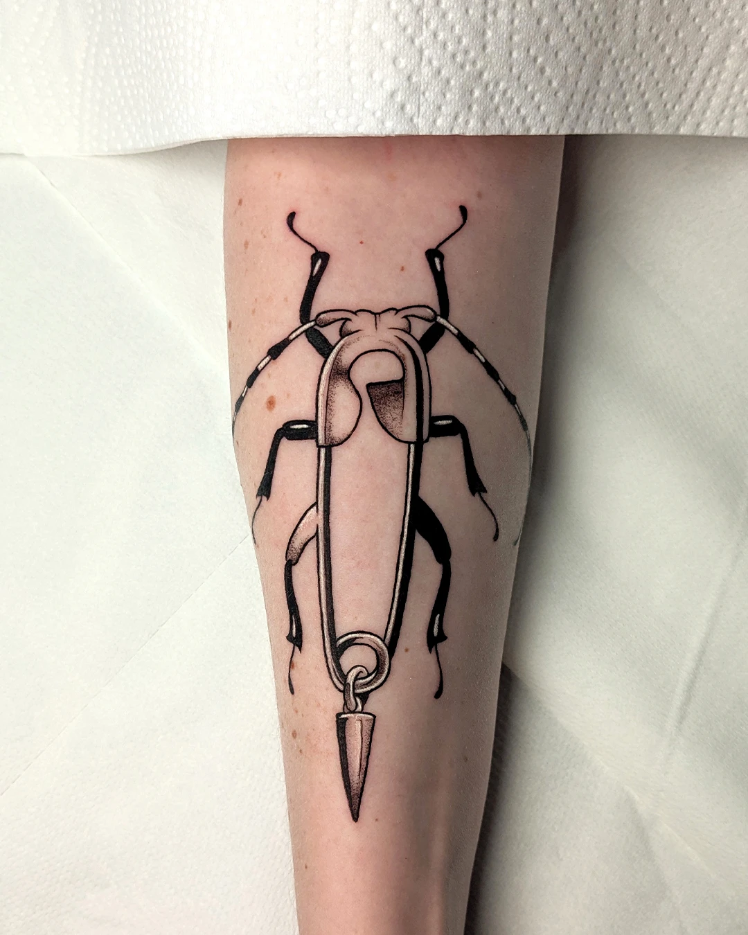 Illustrative and Surrealism tattoo by Zohar