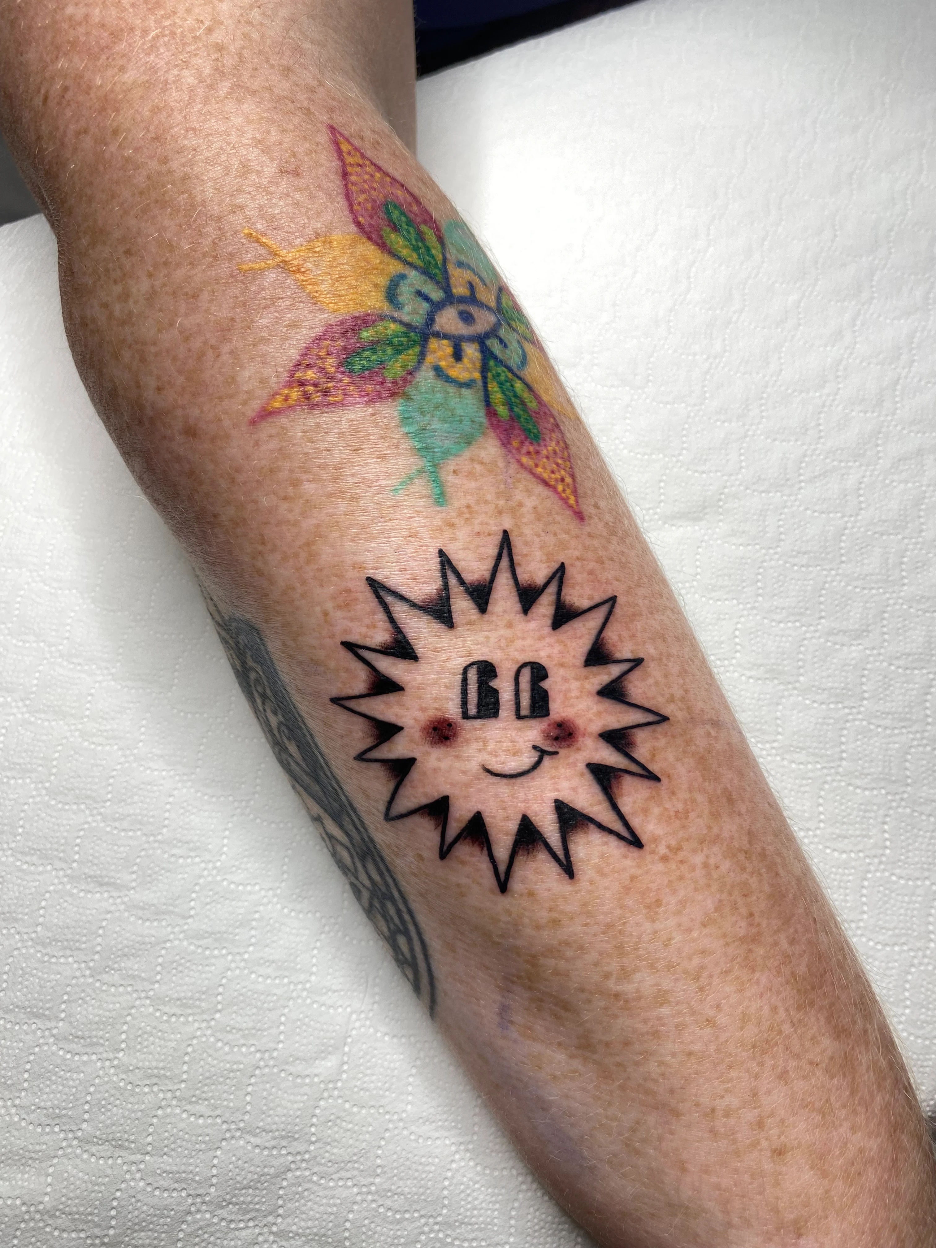 Traditional & Old School tattoo by Sarah