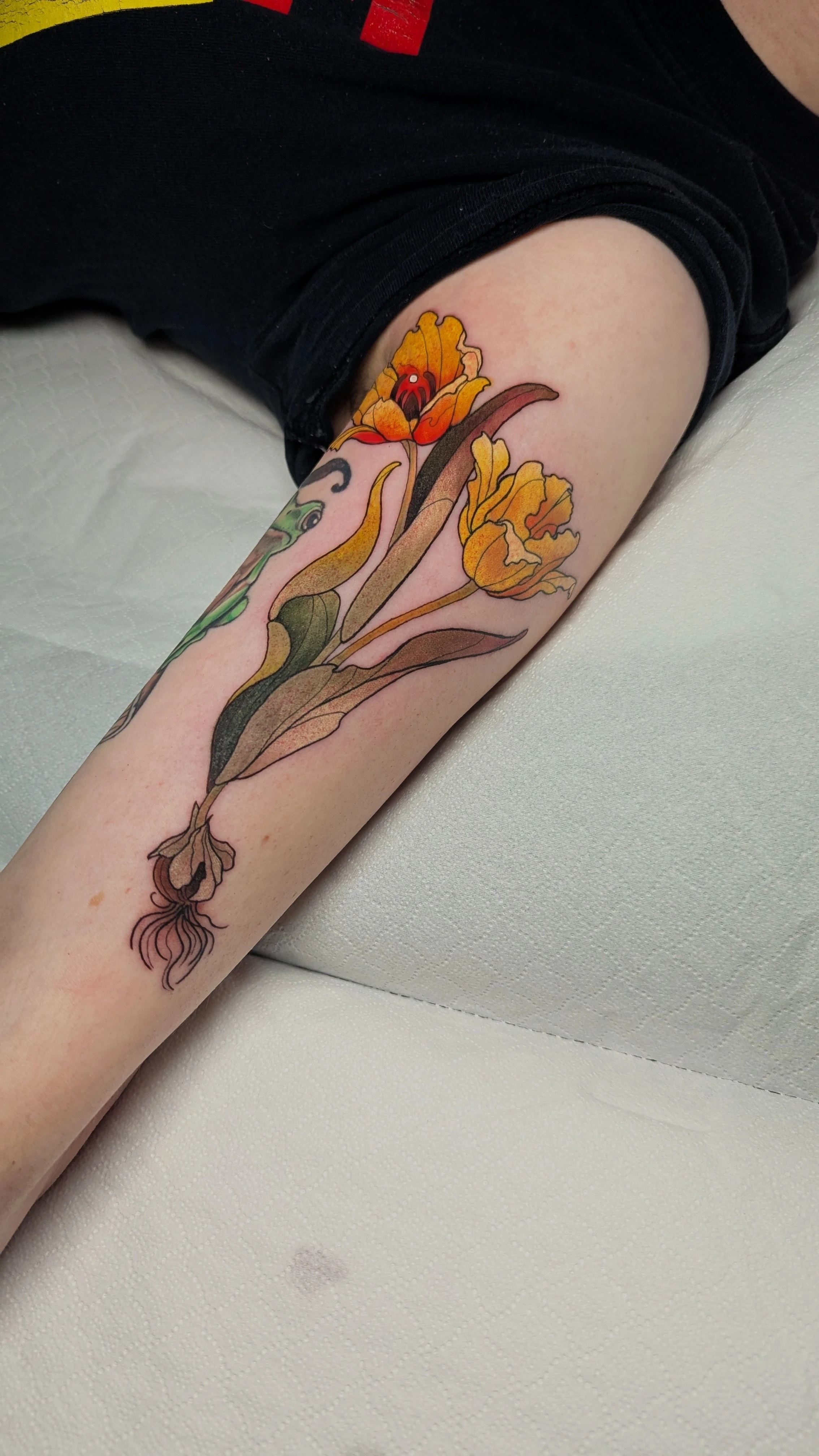 Floral & Botanic and Neo Traditional tattoo by Sera